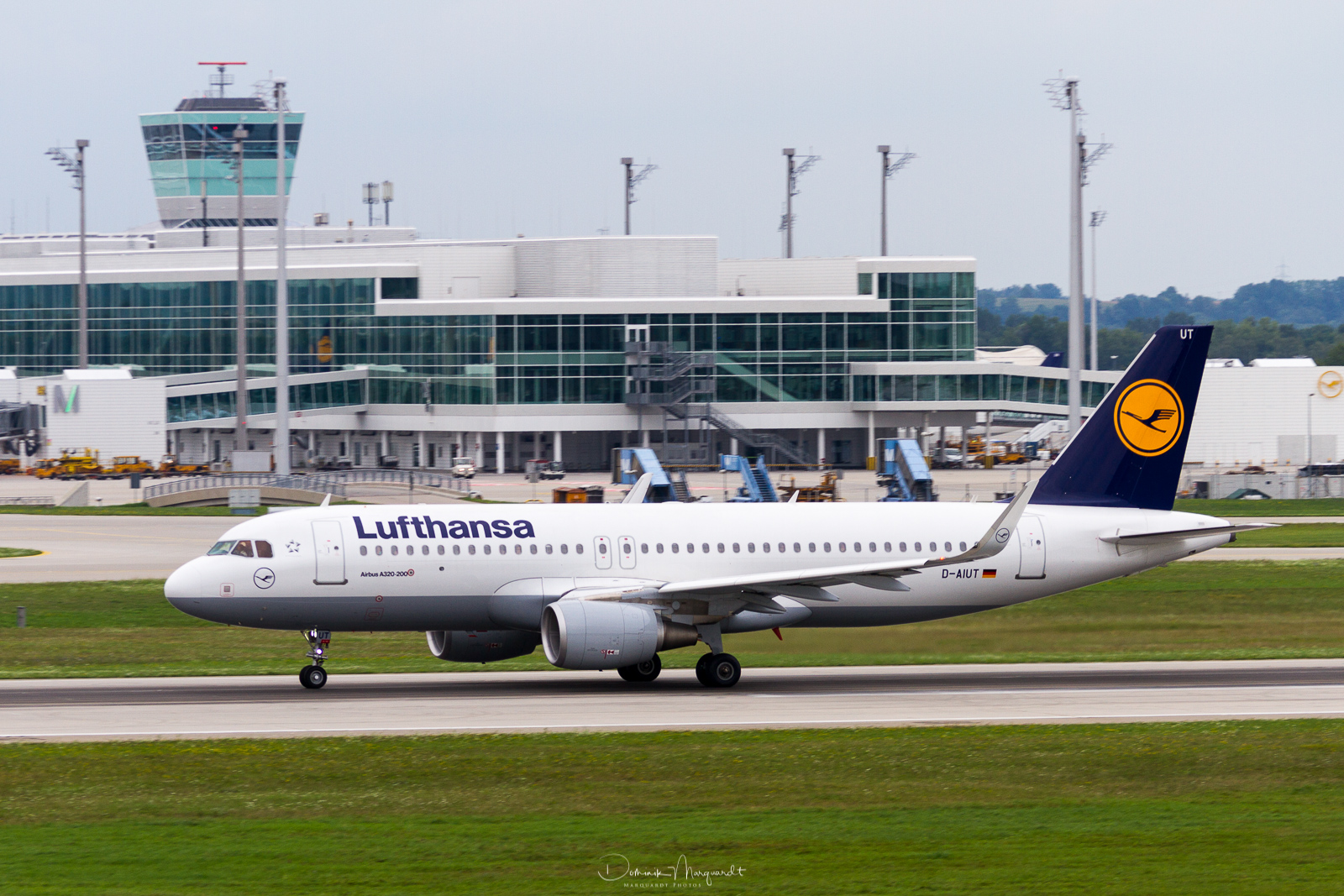 Lufthansa / Airbus A320-214 / D-AIUT / MUC / EDDM
