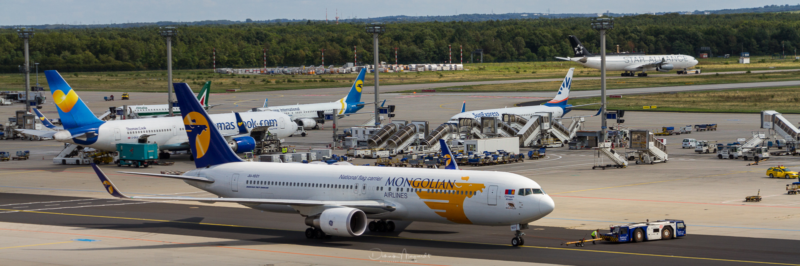 Mongolian Airlines / Boeing 767-34G(ER) / JU-1021 / FRA / EDDF